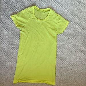 Swiftly Tech Short-Sleeve